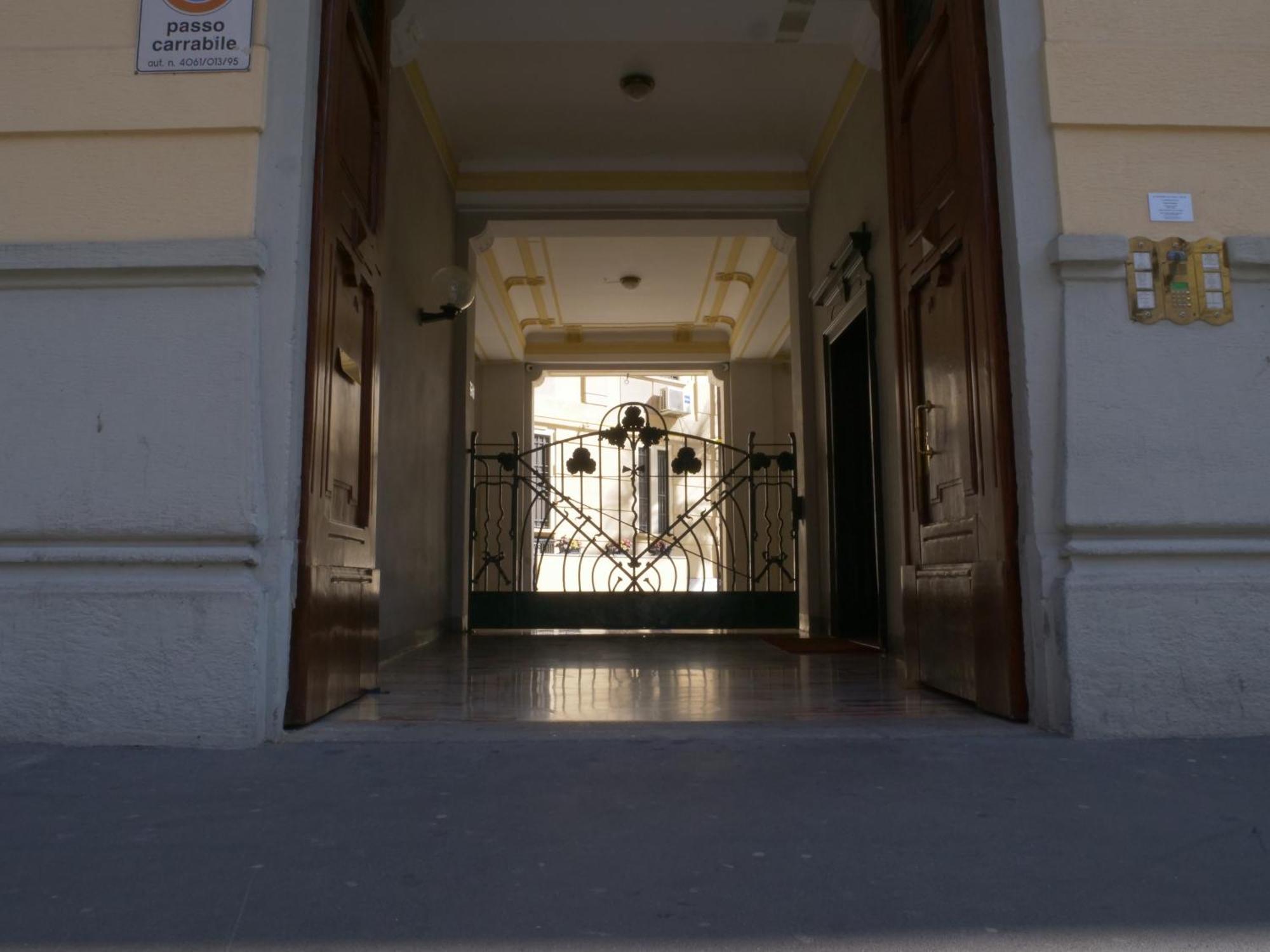 Wonderful Downtown Apartment-Hd Netflix, King-Size Bed, Two Minutes' Walk From Metro Milán Exterior foto